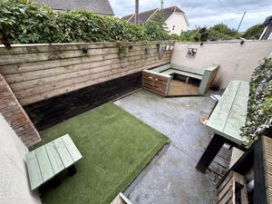 Photo 23- click for photo gallery